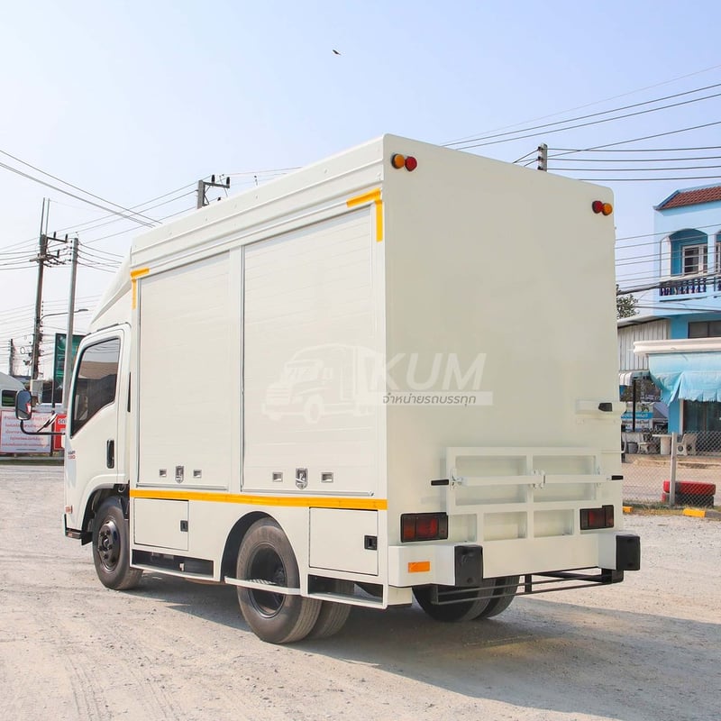 หกล้อตู้ ISUZU NMR 130 แรง ปี 2558 (5477)