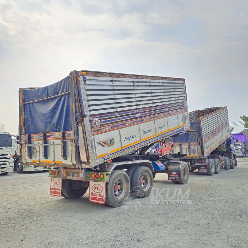 สิบสองล้อดั้มพ์ ISUZU FYH 360 แรง ปี 2557 + หางดั้มพ์ สามเพลา  อู่ส.สมบัติ ปี 2557 (8789 8190)