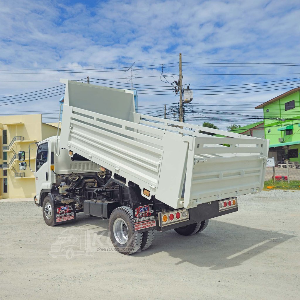 สด ลด VAT หกล้อดั้มพ์ ISUZU FRR 210 แรงม้า ปี 64 (3063)