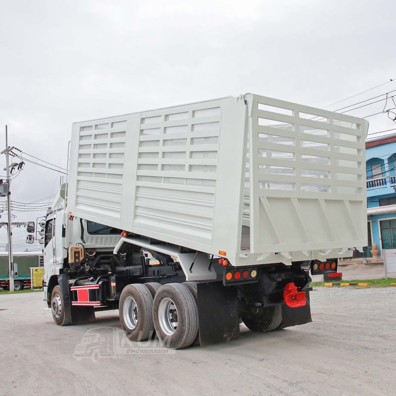 สิบล้อดั้มพ์ ISUZU FXZ 360 ปี 2565 (2235) สิบล้อดั้มพ์ ISUZU FXZ 360 ปี 2565 (2235)