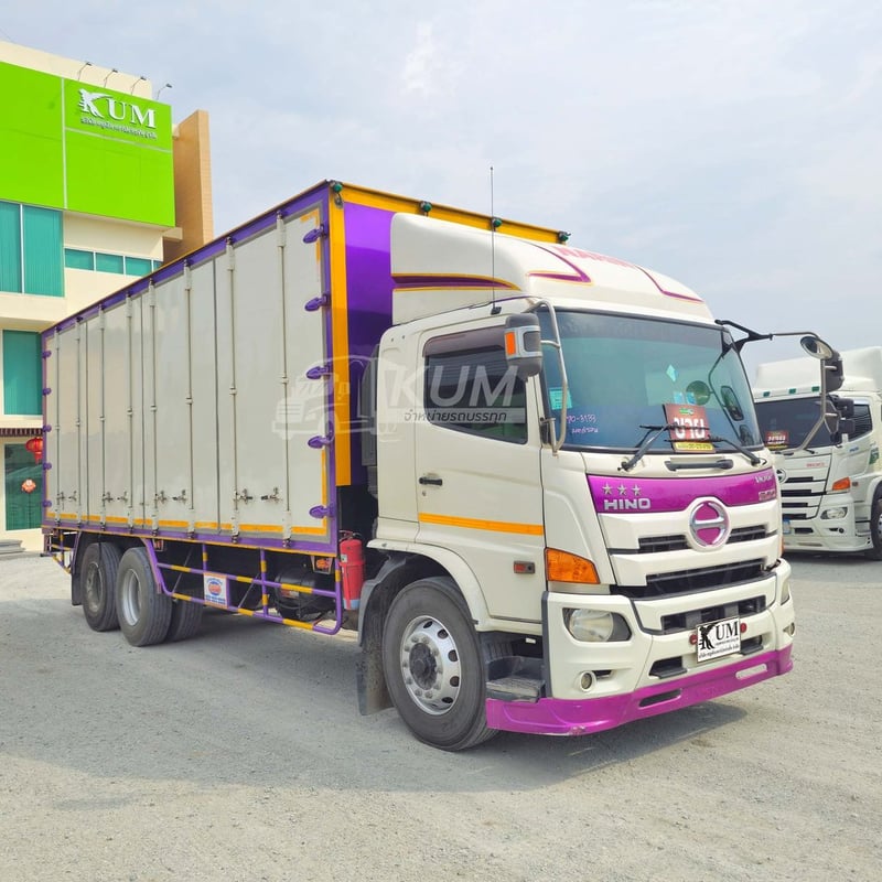 รวมสิบล้อตู้ HINO ISUZU 240 260 แรง ปี 60-65 โทรด่วน 081-3739793 
