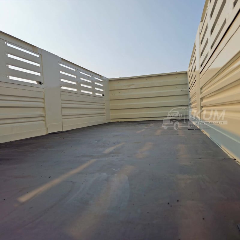 หางดั้มพ์ สามเพลา อู่เดอะฟินนิค ปี 2565 (1976) หางดั้มพ์ สามเพลา อู่เดอะฟินนิค ปี 2565 (1976)