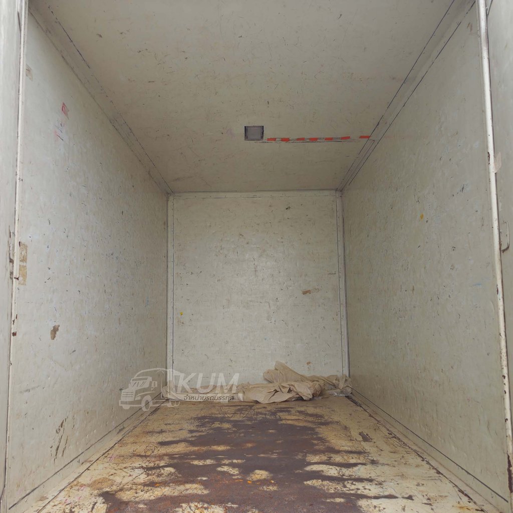 สด ลด VAT สี่ล้อตู้ HINO XZU 136 แรงม้า ปี 61 ราคาเบาๆ (4583)