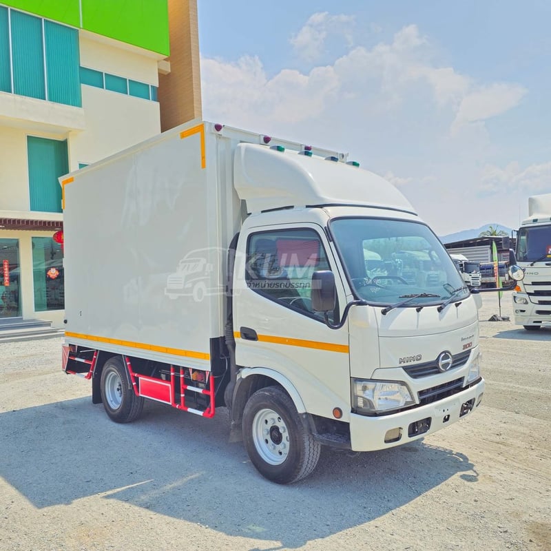 สี่ล้อตู้ HINO XZU 136 แรง ปี 2563 (8297) สี่ล้อตู้ HINO XZU 136 แรง ปี 2563 (8297)