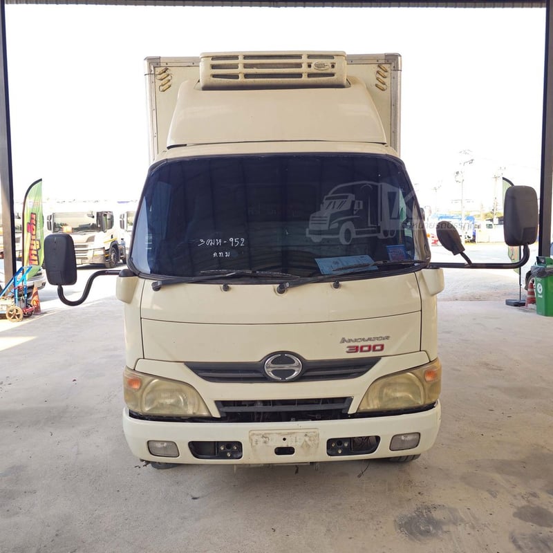 สี่ล้อตู้เย็น HINO XZU 136 แรง ปี 2566 (952)