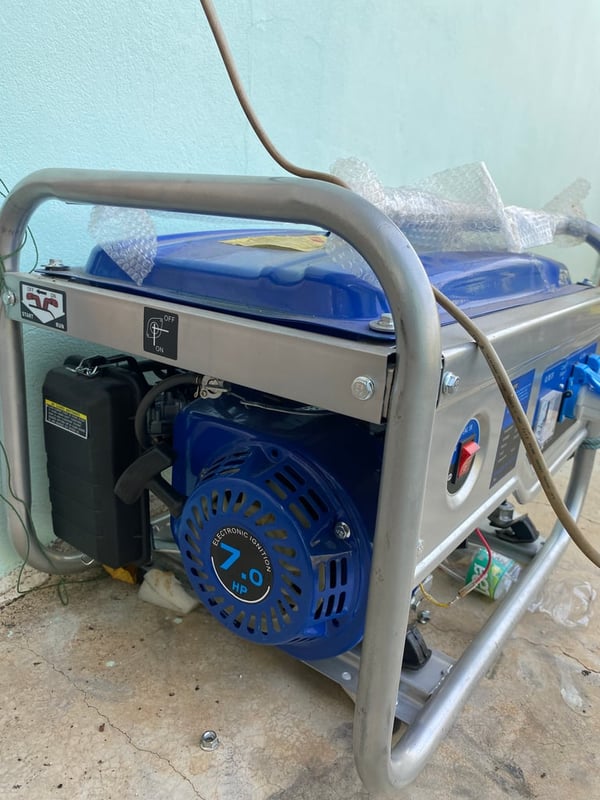เครื่องปั่นไฟ เบนซินมือ2 สภาพดี ราคาถูก เครื่องปั่นไฟ เบนซินมือ2 สภาพดี ราคาถูก