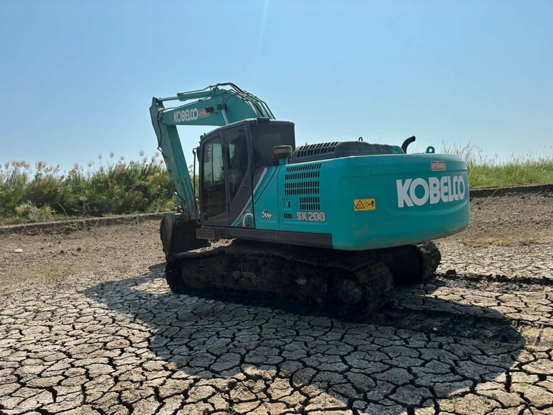 ขายด่วนรถขุดสภาพดี KOBELCO ขายด่วนรถขุดสภาพดี KOBELCO
