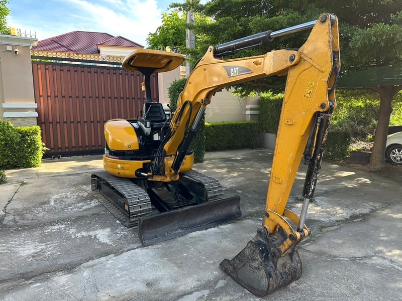 CATTER. 3000.kg   303cr