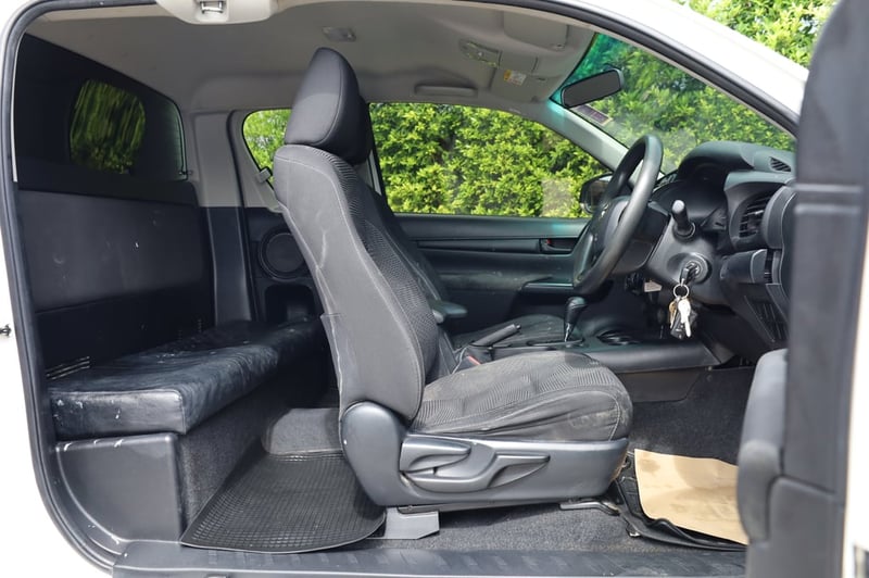 TOYOTA	REVO SMART CAB 2.4 J PLUS Z EDITION  2019 (เกียร์ออโต้)