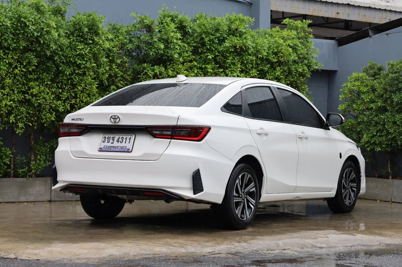 TOYOTA	YARIS ATIV 1.2 SMART  2022