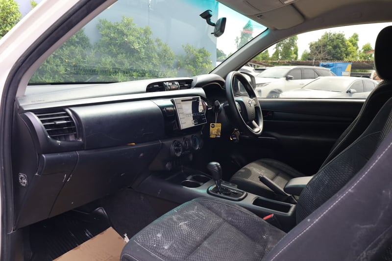 TOYOTA	REVO SMART CAB 2.4 J PLUS Z EDITION  2019 (เกียร์ออโต้)