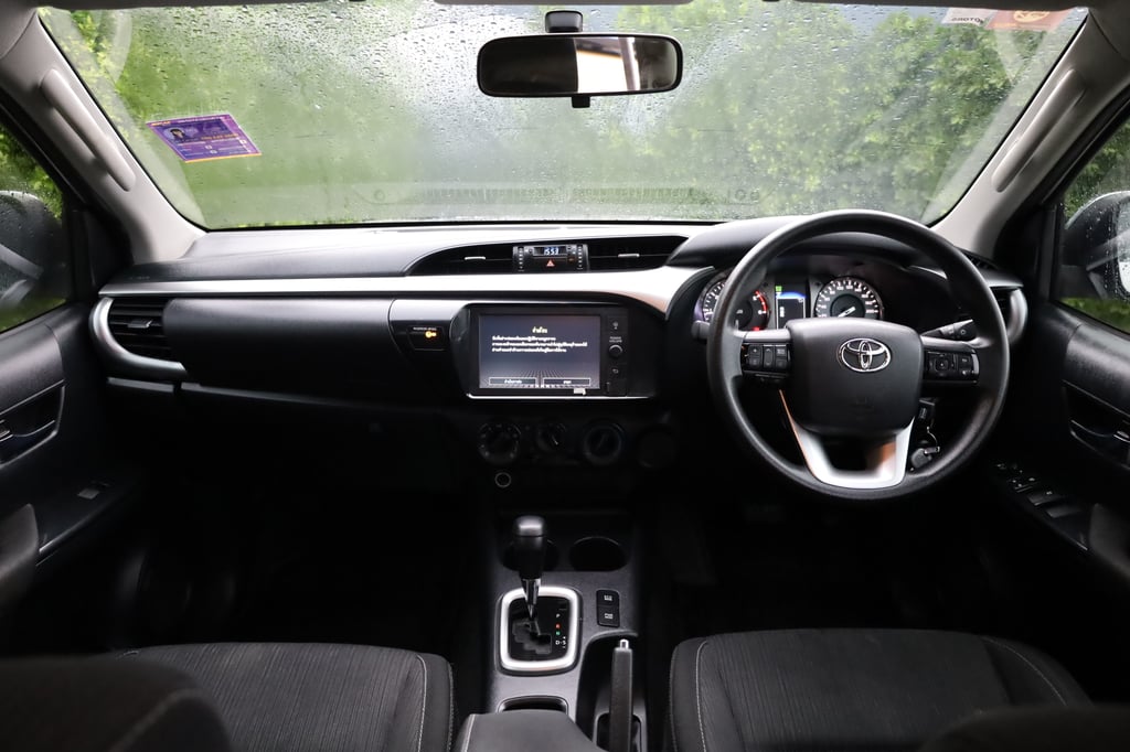 TOYOTA REVO D-CAB 2.4 ENTRY PRERUNNER 2021 (เกียร์ออโต้) TOYOTA REVO D-CAB 2.4 ENTRY PRERUNNER 2021 (เกียร์ออโต้)