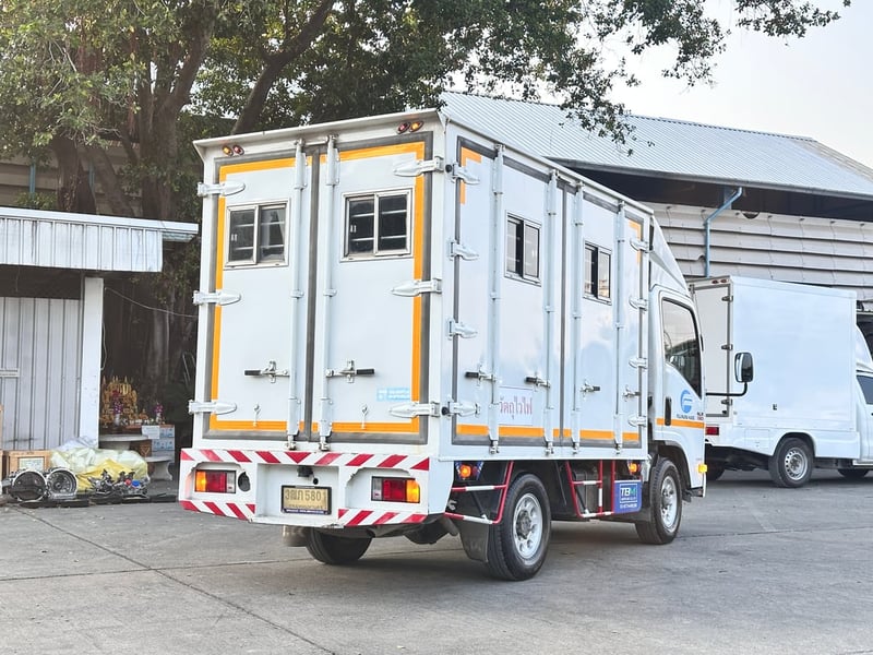 ISUZU NLR รถบรรทุก 4ล้อ ตู้แห้ง ปี2022 เลขไมล์ 167,809 กม. ISUZU NLR รถบรรทุก 4ล้อ ตู้แห้ง ปี2022 เลขไมล์ 167,809 กม.
