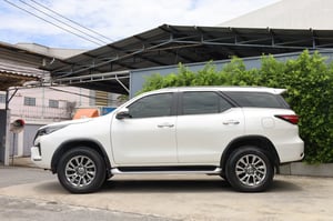 TOYOTA FORTUNER 2.4 V 2020 TOYOTA FORTUNER 2.4 V 2020