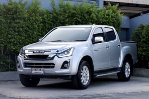 ISUZU D-MAX CAB 4 3.0 HI-LANDER Z-PRESTIGE  2018 (เกียร์ออโต้)