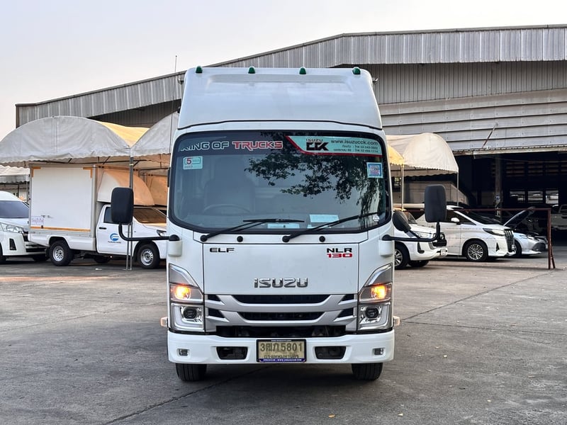 ISUZU NLR รถบรรทุก 4ล้อ ตู้แห้ง ปี2022 เลขไมล์ 167,809 กม. ISUZU NLR รถบรรทุก 4ล้อ ตู้แห้ง ปี2022 เลขไมล์ 167,809 กม.
