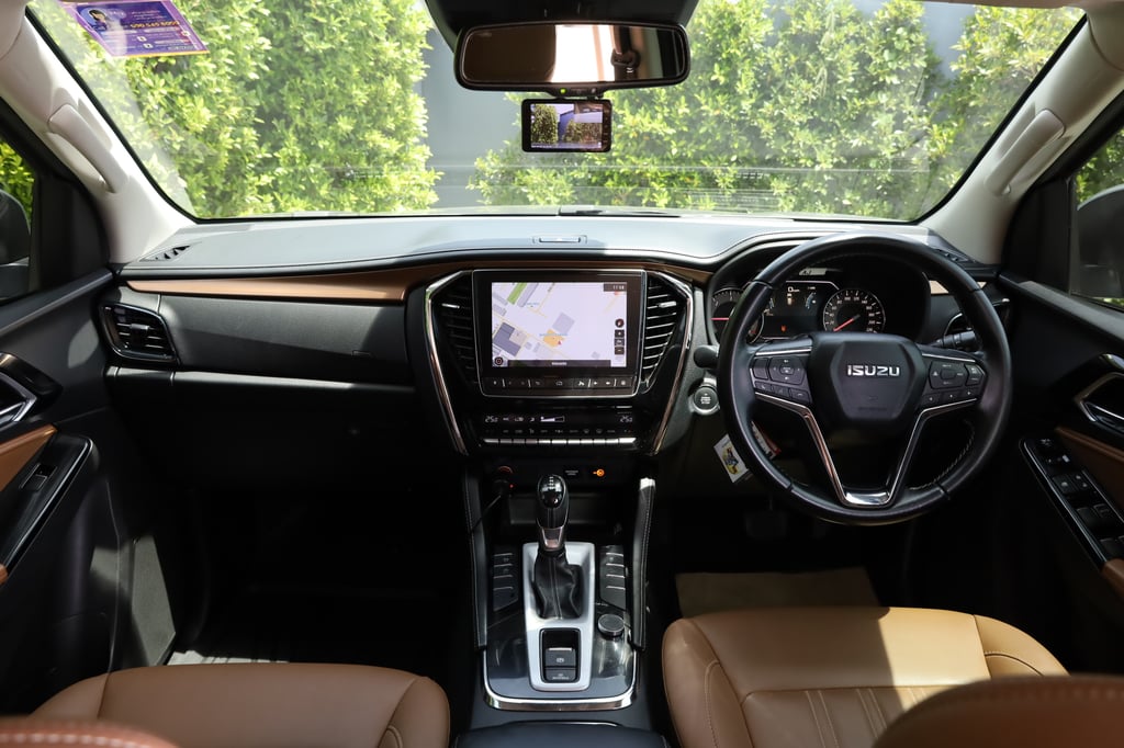 ISUZU MU-X 1.9 ULTIMATE 2021 (สภาพดีมาก) ISUZU MU-X 1.9 ULTIMATE 2021 (สภาพดีมาก)