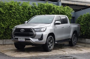 TOYOTA	REVO D-CAB 2.4 ENTRY PRERUNNER 2021 (เกียร์ออโต้)