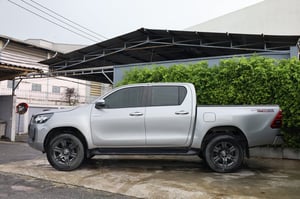 TOYOTA	REVO D-CAB 2.4 ENTRY PRERUNNER 2021 (เกียร์ออโต้)