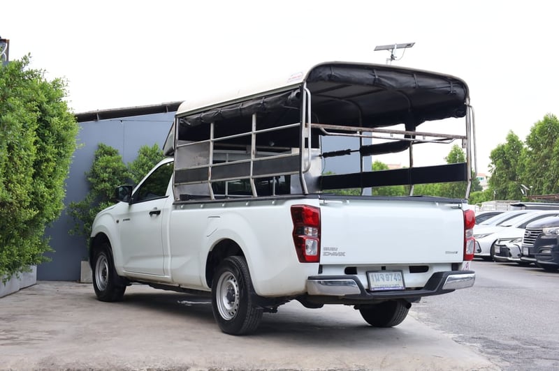 ISUZU D-MAX SPARK 1.9 B	 2023
