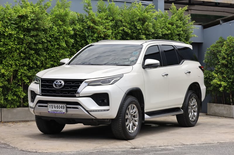 TOYOTA	FORTUNER 2.4 V 2020 