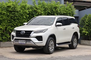 TOYOTA FORTUNER 2.4 V 2020 TOYOTA FORTUNER 2.4 V 2020