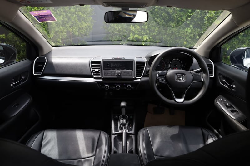 รถครบสัญญาเช่า มือเดียว บริษัทออกจากศูนย์ป้ายแดงทุกคัน