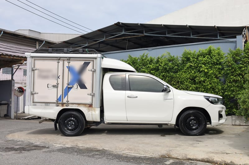 TOYOTA	REVO SMART CAB 2.4 J PLUS Z EDITION  2019 (เกียร์ออโต้)