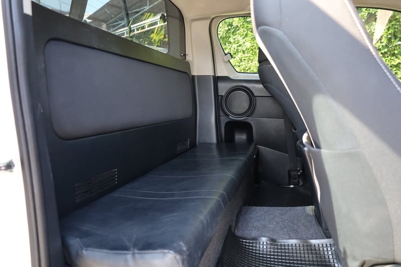 TOYOTA REVO SMART CAB 2.4 ENTRY Z EDITION SUPER WHITE 2022 TOYOTA REVO SMART CAB 2.4 ENTRY Z EDITION SUPER WHITE 2022
