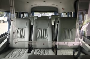 TOYOTA	COMMUTER	2.8 	2021 (สภาพเดิมๆ จากศูนย์)