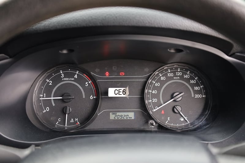 TOYOTA	REVO STANDARD CAB 2.4 ENTRY 2023 (เกียร์ธรรมดา)