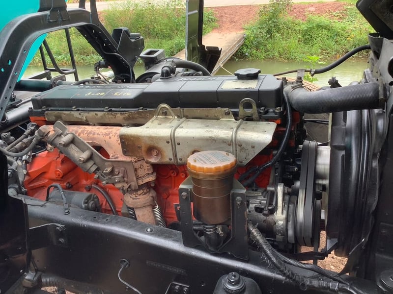 รถน้ำ ISUZU 6ล้อ ร๊อกกี้ 195เเรง ปี38