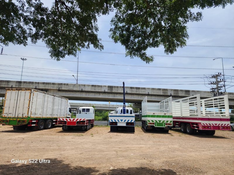 FVM 240 ปี 2562 สิบล้อคอก เพลาเดียว สวยๆ หาอยู่เห็นแล้วต้องชอบ