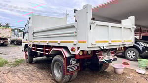 ISUZU NQR 150แรงม้า รถบรรทุก 6ล้อ ดั้มพ์ ปี2006