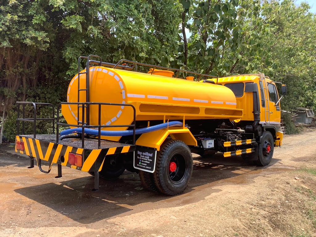 HINO 6ล้อ (รุ่นFF3H) 195เเรง ปี38