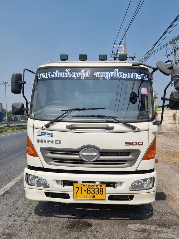 HINO MEGA 500 จดทะเบียนปี2565 เป็นรถดูดเลน รถดูดโครน ใช้งานน้อย -เครื่อง4สูบ210แรง