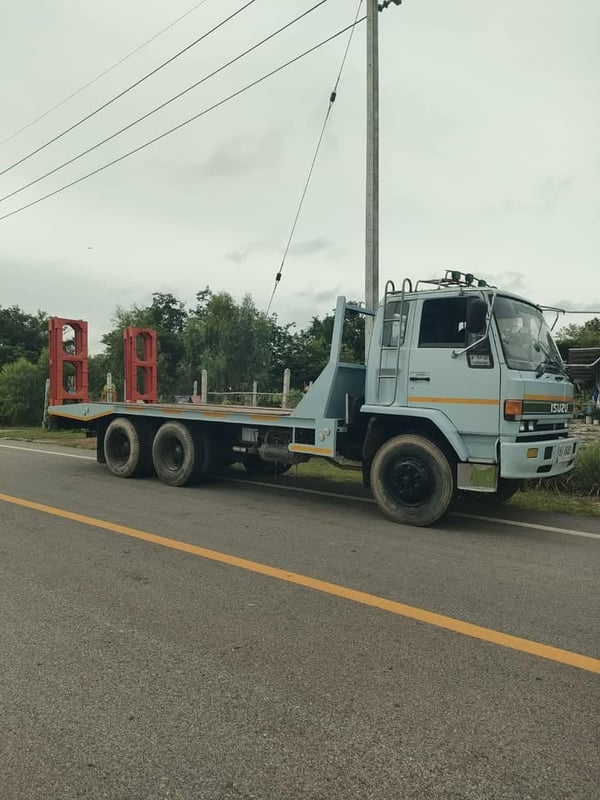 ISUZU FTR 195แรงม้า รถบรรทุก 6ล้อ พื้นเรียบ ปี1999