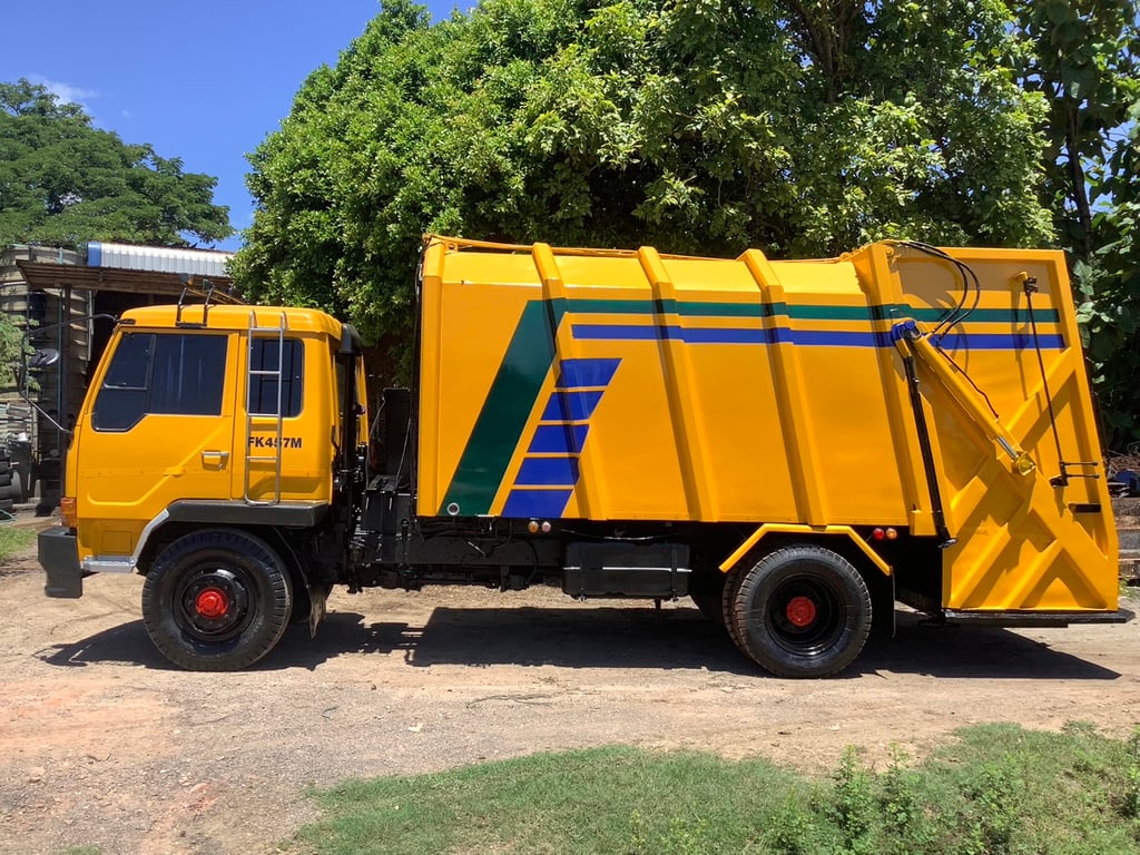 รถขยะ FK457 ปี44 190เเรง
