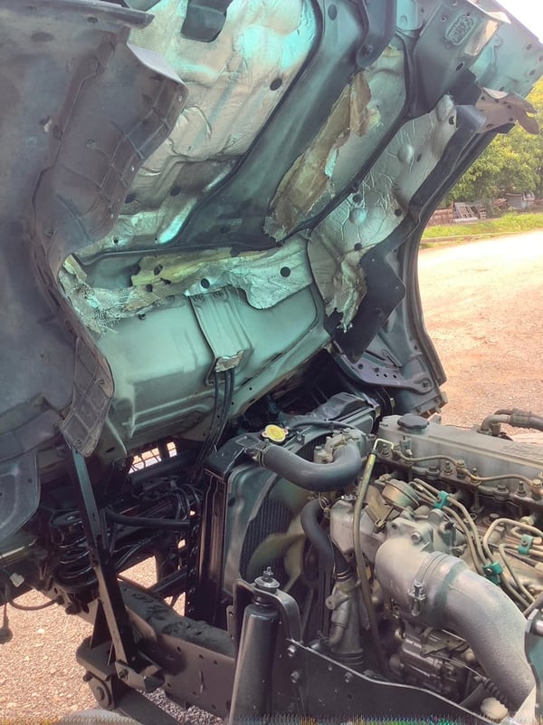 ISUZU NKR 120แรงม้า รถบรรทุก 4ล้อ สองแถว ปี1998