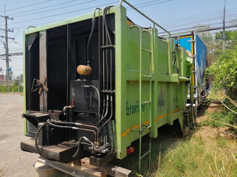 ตัวถัง ขยะอัดท้าย 7Q ตามสภาพ ราคาถูก ตัวถัง ขยะอัดท้าย 7Q ตามสภาพ ราคาถูก