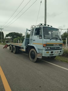 ISUZU FTR 195แรงม้า รถบรรทุก 6ล้อ พื้นเรียบ ปี1999