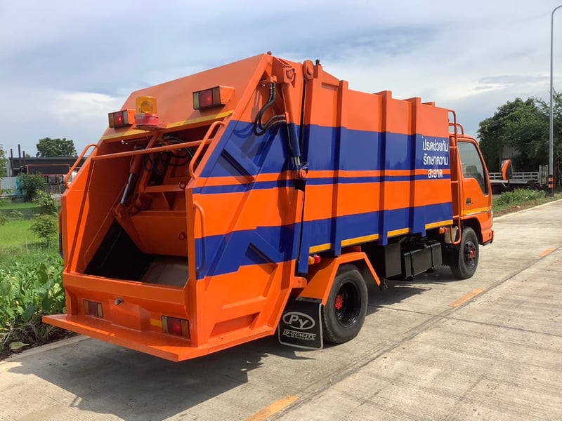 รถขยะ  NKR 130เเรง ปี50