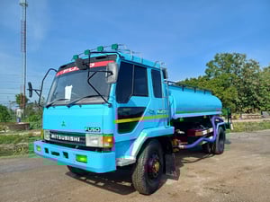MITSUBISHI FUSO FK 195แรงม้า  รถน้ำ ปี49