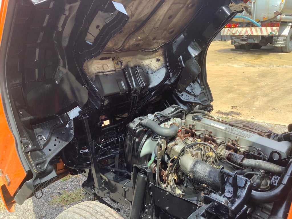รถขยะ  NKR 130เเรง ปี50