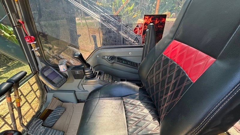 VolvoEC210B VolvoEC210B