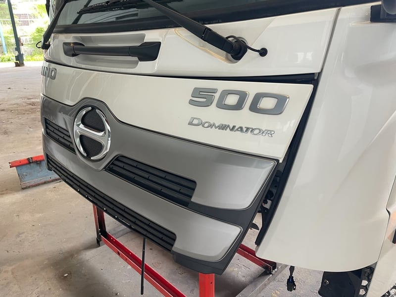 ขายเฉพาะหัวห้างป้ายเเดงราคาถูก Hino fc9j ขายเฉพาะหัวห้างป้ายเเดงราคาถูก Hino fc9j