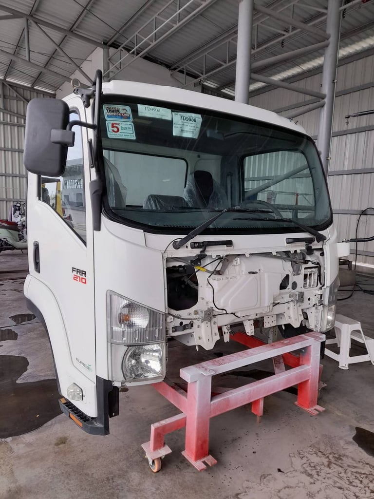 หัวรถบรรทุก FRR210 หัวรถบรรทุก FRR210