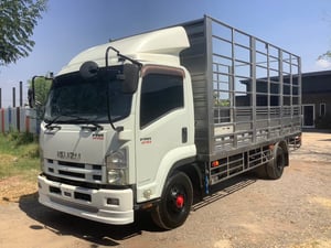 ISUZU FRR รถบรรทุก 6ล้อ กระบะเลส ปี2017 ISUZU FRR รถบรรทุก 6ล้อ กระบะเลส ปี2017