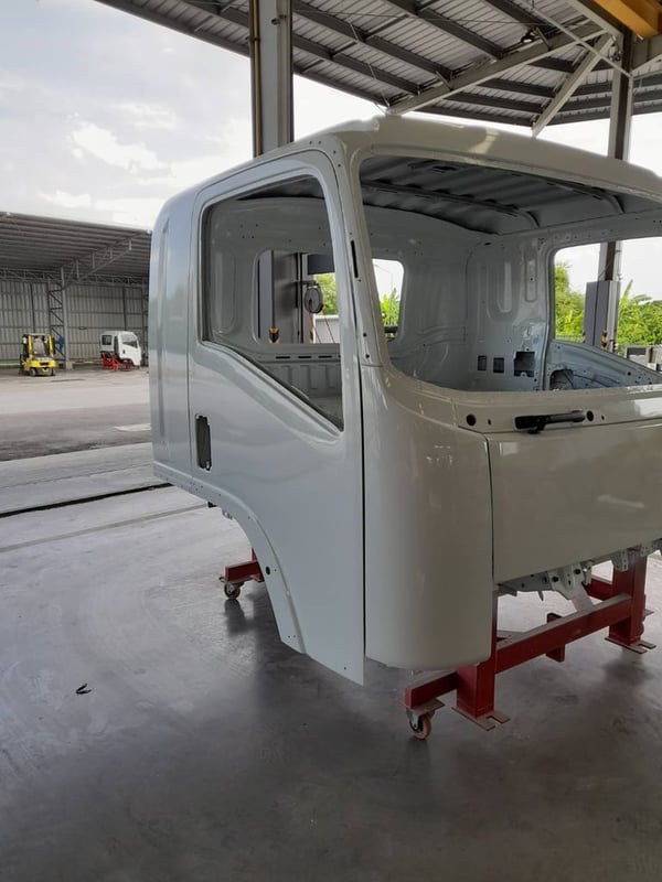 หัวรถบรรทุก FTR ใหม่เอีี่ยม