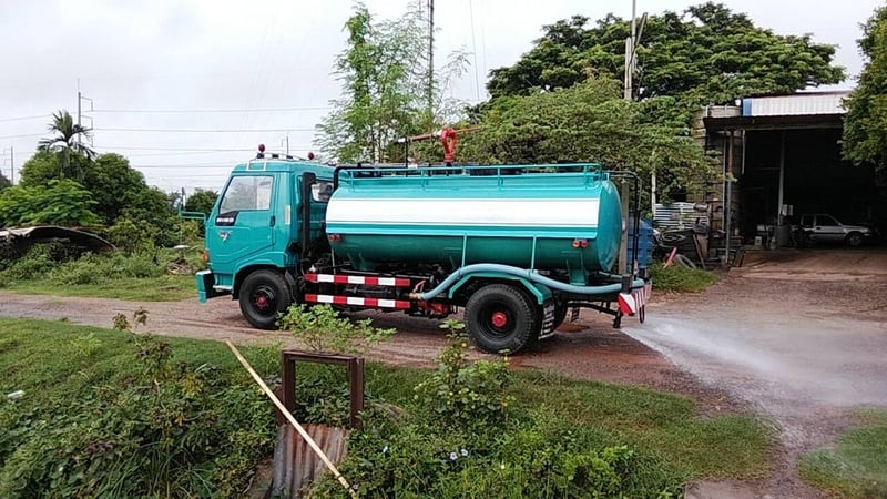 รถน้ำ Hino 6ล้อ FC120 ปี39